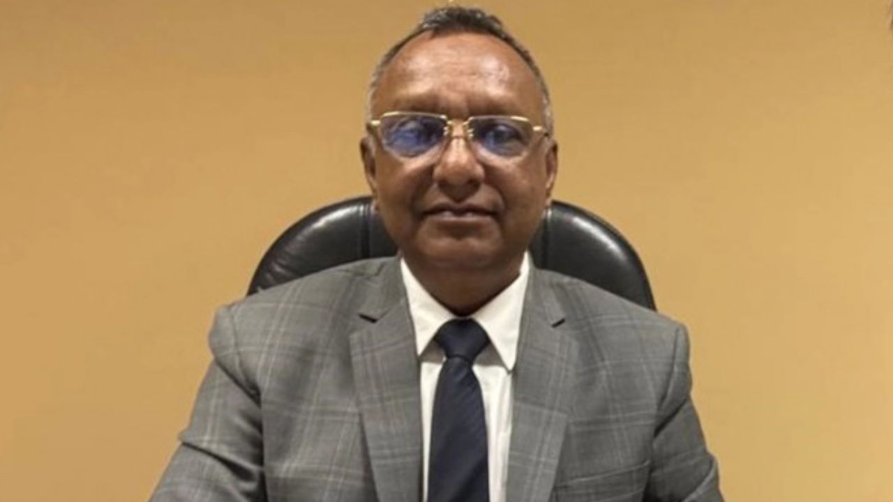 2025/গভর্নরের বাধ্যতামূলক ছুটির নির্দেশ থাকা সত্ত্বেও অফিস করছেন বিএফআইইউ প্রধান.jpg